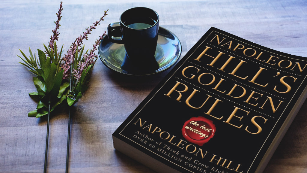 کتاب قوانین طلایی ناپلئون هیل