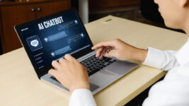 10 محصول دیجیتالی آسان برای فروش در اینترنت