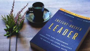 خلاصه کتاب رهبر بینش محور